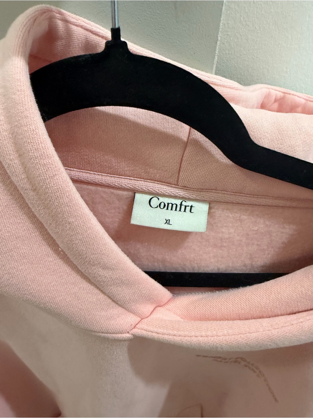 Comfrt X-Large Pink Hoodie. 💕⚡️ - Picture 3 of 4